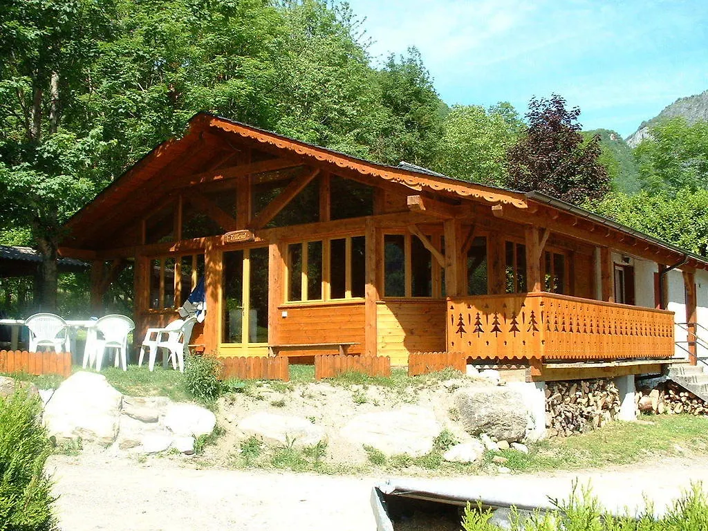 *** Couette-café Bed and breakfast L'Abri D'Arlos France